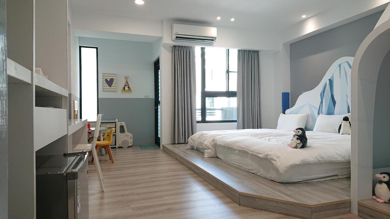 胖蝸牛親子民宿 Tainan Exterior foto